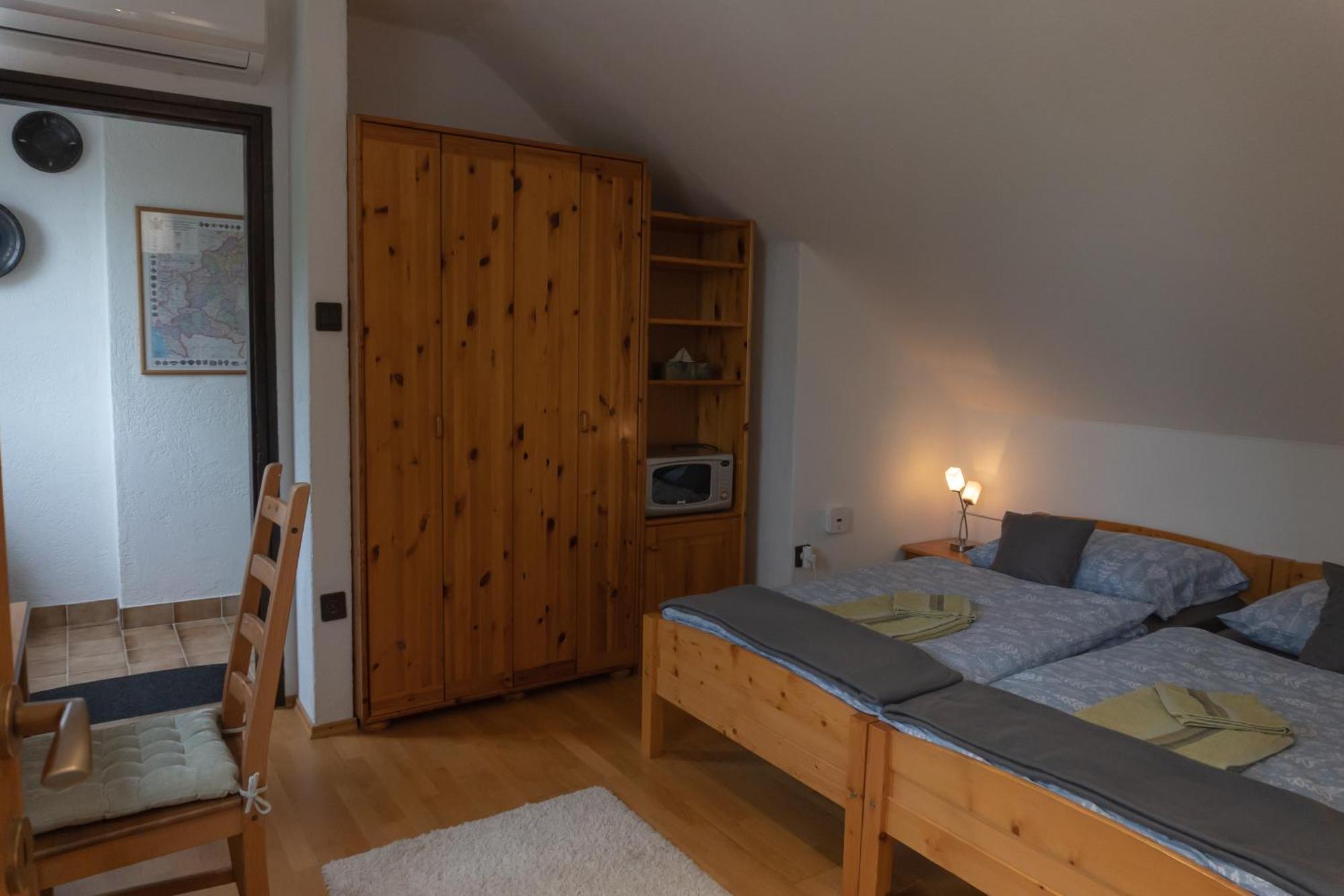 Rent A Scooter Vendeghaz Apartment Zamárdi Exterior photo