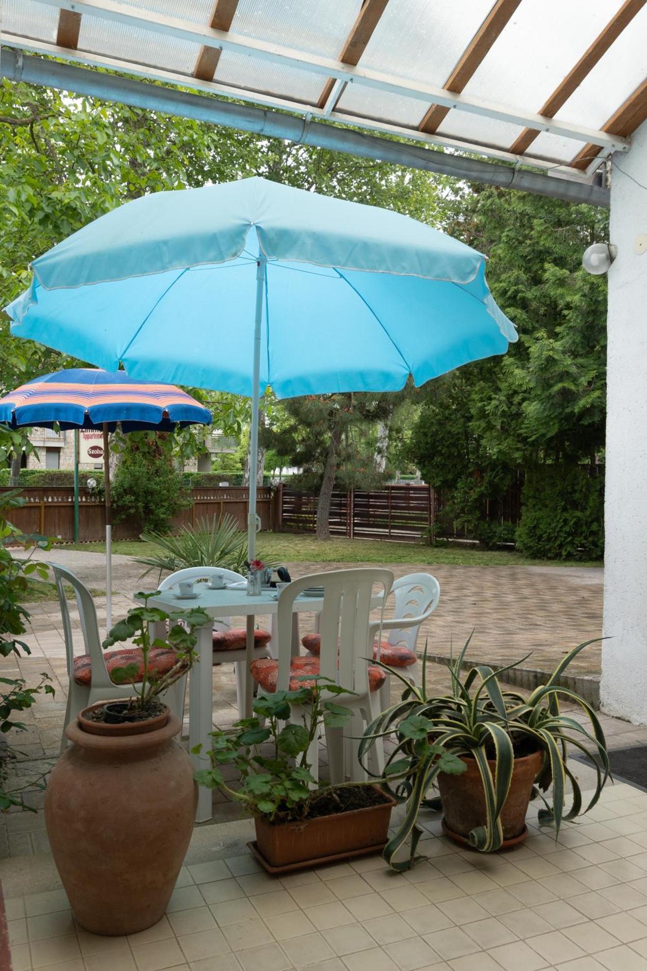 Rent A Scooter Vendeghaz Apartment Zamárdi Exterior photo